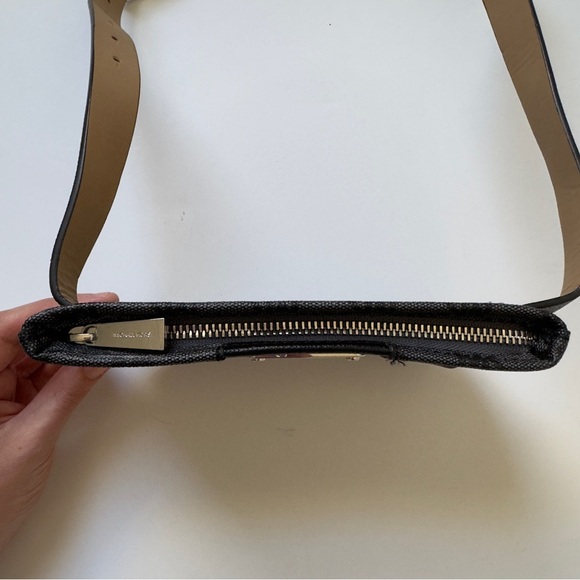 Michael Kors NWOT Black gray belt Bag Fanny pack MK zipper adjustable size L/XL - Picture 4 of 10
